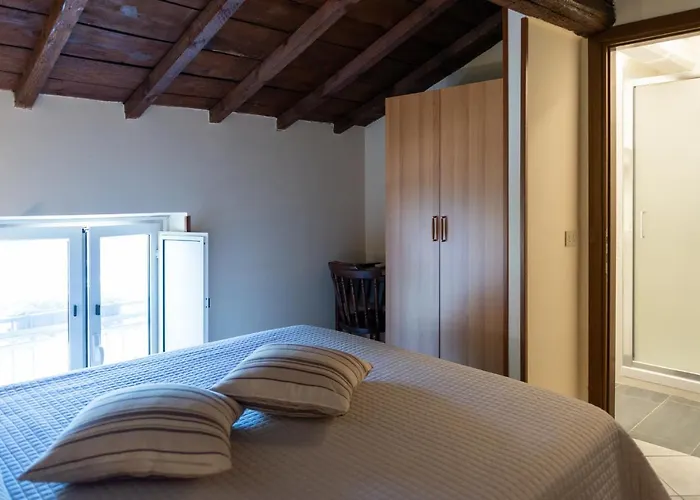 Andretta Guest house 3*